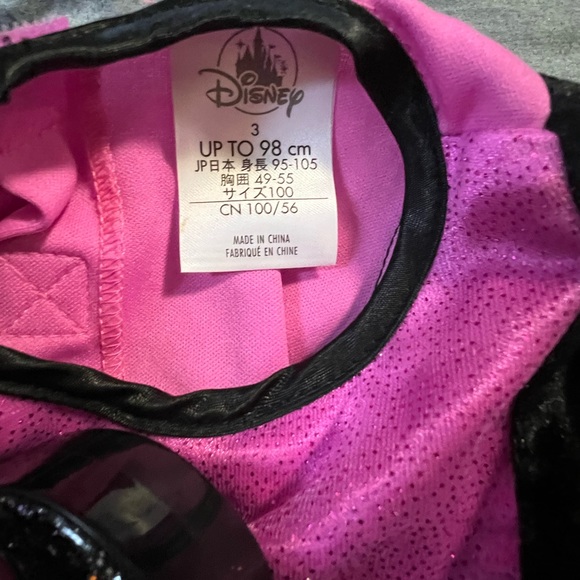 Disney Halloween costume, when you push the skull, it sings :) 3yrs,98cm - Picture 4 of 4